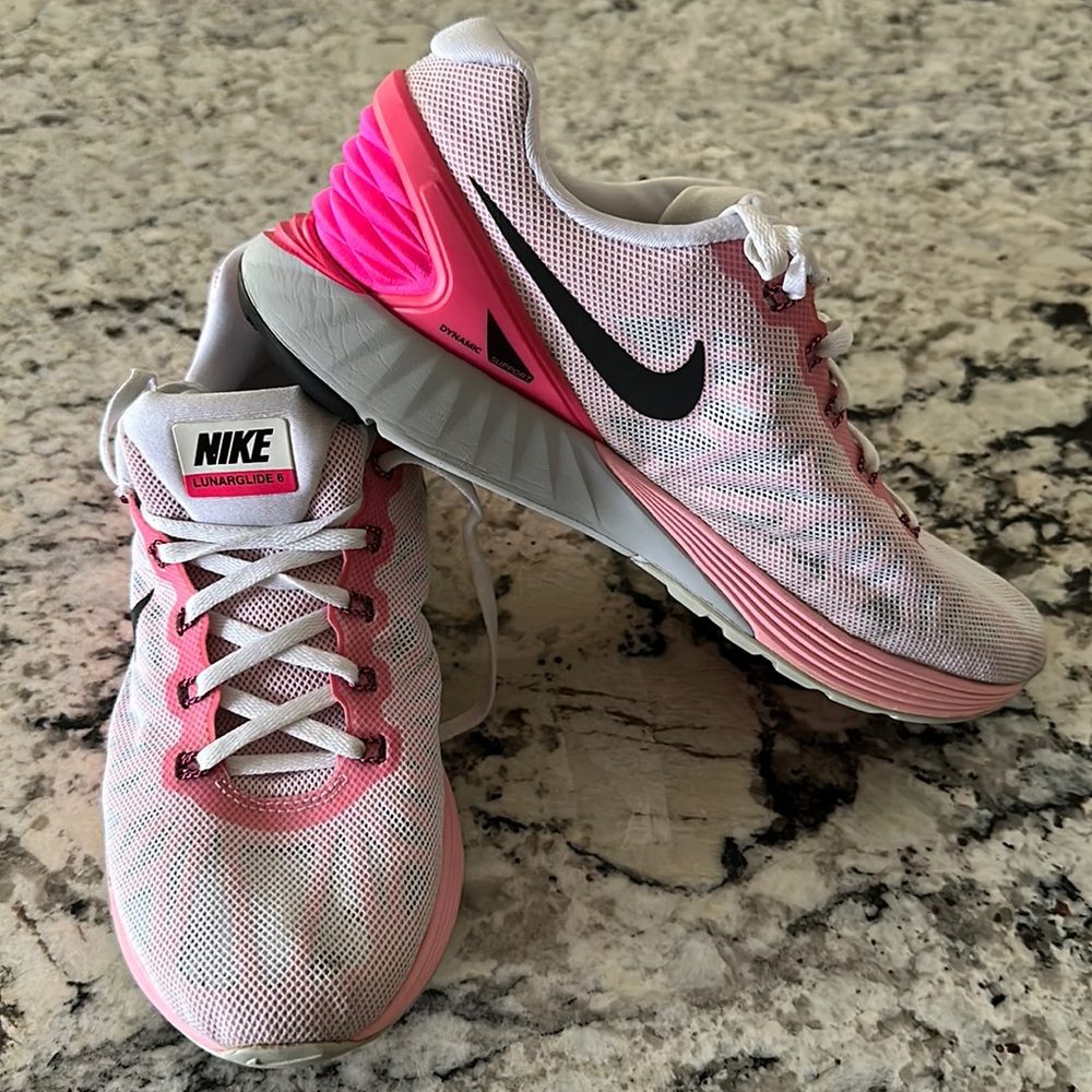 Women’s Nike Lunarglide 6, Size 8!